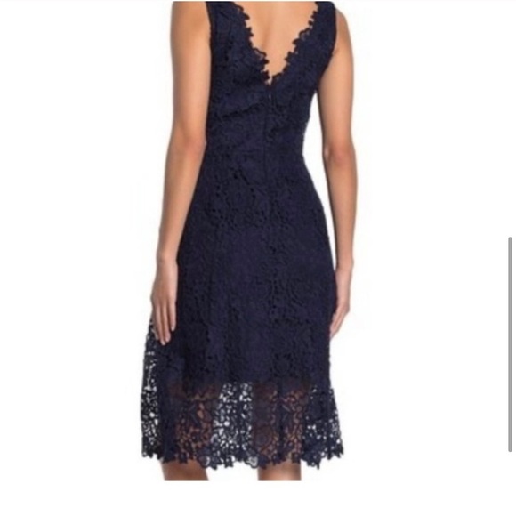 ASTR the Label V-Neck Lace Fit & Flare Dress Black L - Picture 2 of 16